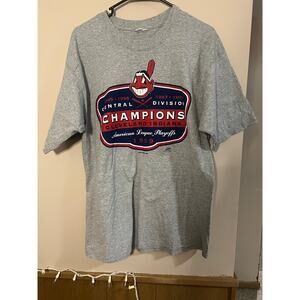 Vintage 1999 Pro Player Cleveland Indians T-Shirt
